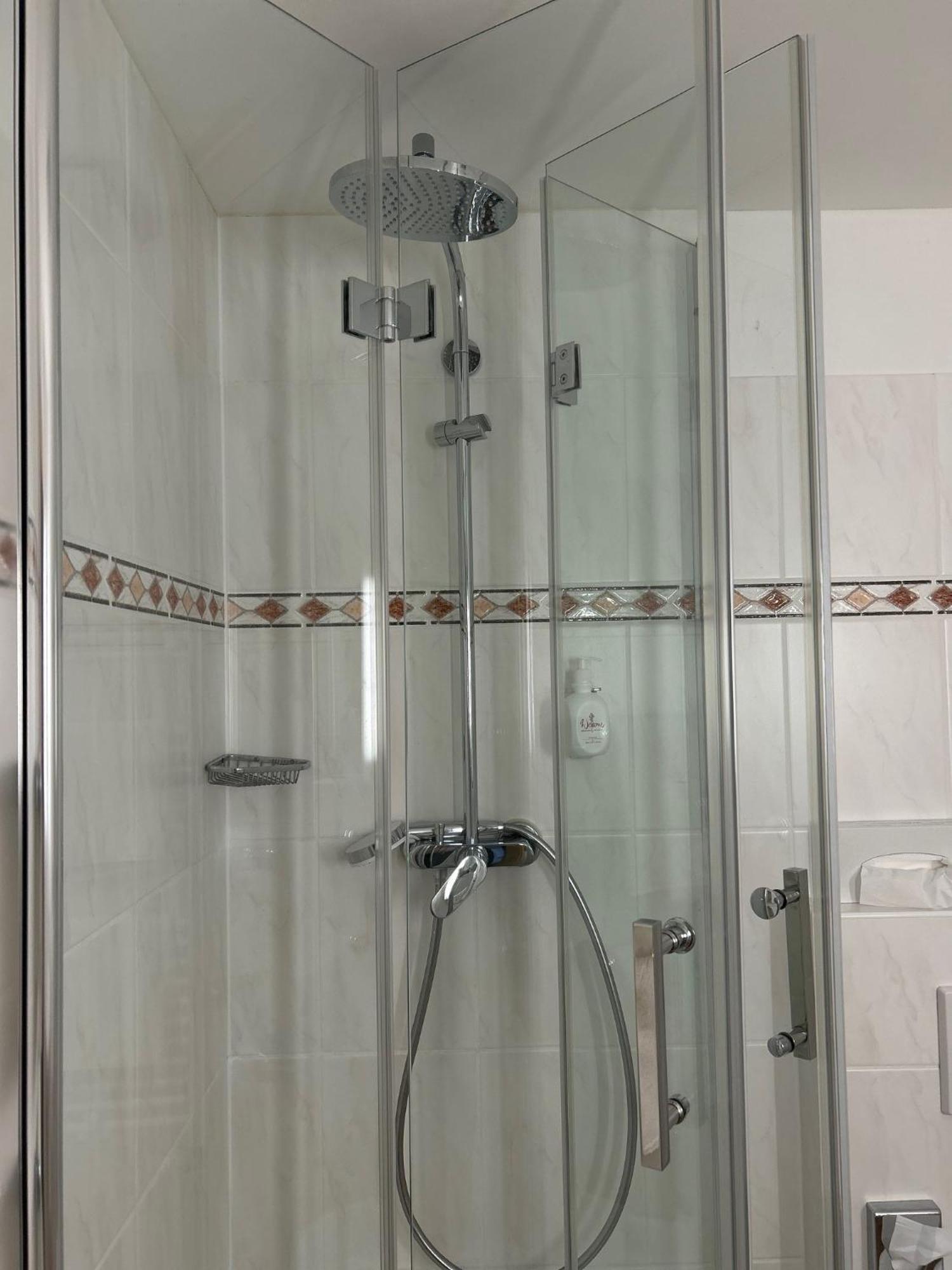 Seehotel Schaepfle Юберлинген Екстериор снимка